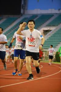 BIB: 1755, 7995
                            <button type="button" onclick="openModal(5880239)" class="btn btn-primary btn-sm float-right btn-popup" data-toggle="modal" data-target=".modal-high-quality">
                        <i class="fas fa-shopping-cart"></i> Add to Cart
                    </button>
                                            <button type="button" onclick="isThisMe(5880239, true)" class="btn btn-success btn-sm float-right btn-popup btn-isme hidden" data-toggle="tooltip" data-placement="bottom" title="นี่คือรูปของคุณใช่ไหม คลิกที่นี่เพื่อเอาเข้าอัลบั้ม">
                        <i class="fas fa-plus"></i> Add to album
                    </button>
                    <button type="button" onclick="isThisMe(5880239, false)" class="btn btn-warning btn-sm float-right btn-popup btn-isnotme hidden">
                        <i class="fas fa-ban"></i> Remove from album
                    </button>