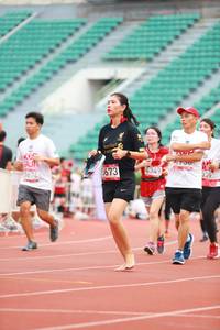 BIB: 4700, 3674, 3673, 4349, 359
                            <button type="button" onclick="openModal(5887186)" class="btn btn-primary btn-sm float-right btn-popup" data-toggle="modal" data-target=".modal-high-quality">
                        <i class="fas fa-shopping-cart"></i> Add to Cart
                    </button>
                                            <button type="button" onclick="isThisMe(5887186, true)" class="btn btn-success btn-sm float-right btn-popup btn-isme hidden" data-toggle="tooltip" data-placement="bottom" title="นี่คือรูปของคุณใช่ไหม คลิกที่นี่เพื่อเอาเข้าอัลบั้ม">
                        <i class="fas fa-plus"></i> Add to album
                    </button>
                    <button type="button" onclick="isThisMe(5887186, false)" class="btn btn-warning btn-sm float-right btn-popup btn-isnotme hidden">
                        <i class="fas fa-ban"></i> Remove from album
                    </button>