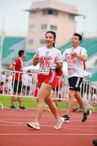 BIB: 2253, 583
                            <button type="button" onclick="openModal(5886866)" class="btn btn-primary btn-sm float-right btn-popup" data-toggle="modal" data-target=".modal-high-quality">
                        <i class="fas fa-shopping-cart"></i> Add to Cart
                    </button>
                                            <button type="button" onclick="isThisMe(5886866, true)" class="btn btn-success btn-sm float-right btn-popup btn-isme hidden" data-toggle="tooltip" data-placement="bottom" title="นี่คือรูปของคุณใช่ไหม คลิกที่นี่เพื่อเอาเข้าอัลบั้ม">
                        <i class="fas fa-plus"></i> Add to album
                    </button>
                    <button type="button" onclick="isThisMe(5886866, false)" class="btn btn-warning btn-sm float-right btn-popup btn-isnotme hidden">
                        <i class="fas fa-ban"></i> Remove from album
                    </button>