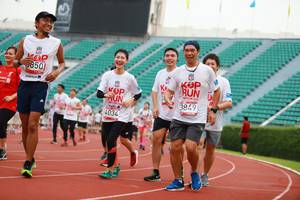 BIB: 850, 3849, 4034
                            <button type="button" onclick="openModal(5891931)" class="btn btn-primary btn-sm float-right btn-popup" data-toggle="modal" data-target=".modal-high-quality">
                        <i class="fas fa-shopping-cart"></i> Add to Cart
                    </button>
                                            <button type="button" onclick="isThisMe(5891931, true)" class="btn btn-success btn-sm float-right btn-popup btn-isme hidden" data-toggle="tooltip" data-placement="bottom" title="นี่คือรูปของคุณใช่ไหม คลิกที่นี่เพื่อเอาเข้าอัลบั้ม">
                        <i class="fas fa-plus"></i> Add to album
                    </button>
                    <button type="button" onclick="isThisMe(5891931, false)" class="btn btn-warning btn-sm float-right btn-popup btn-isnotme hidden">
                        <i class="fas fa-ban"></i> Remove from album
                    </button>