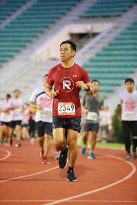 BIB: 2349, 231
                            <button type="button" onclick="openModal(5880486)" class="btn btn-primary btn-sm float-right btn-popup" data-toggle="modal" data-target=".modal-high-quality">
                        <i class="fas fa-shopping-cart"></i> Add to Cart
                    </button>
                                            <button type="button" onclick="isThisMe(5880486, true)" class="btn btn-success btn-sm float-right btn-popup btn-isme hidden" data-toggle="tooltip" data-placement="bottom" title="นี่คือรูปของคุณใช่ไหม คลิกที่นี่เพื่อเอาเข้าอัลบั้ม">
                        <i class="fas fa-plus"></i> Add to album
                    </button>
                    <button type="button" onclick="isThisMe(5880486, false)" class="btn btn-warning btn-sm float-right btn-popup btn-isnotme hidden">
                        <i class="fas fa-ban"></i> Remove from album
                    </button>