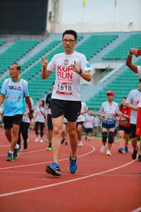 BIB: 201, 1618
                            <button type="button" onclick="openModal(5884462)" class="btn btn-primary btn-sm float-right btn-popup" data-toggle="modal" data-target=".modal-high-quality">
                        <i class="fas fa-shopping-cart"></i> Add to Cart
                    </button>
                                            <button type="button" onclick="isThisMe(5884462, true)" class="btn btn-success btn-sm float-right btn-popup btn-isme hidden" data-toggle="tooltip" data-placement="bottom" title="นี่คือรูปของคุณใช่ไหม คลิกที่นี่เพื่อเอาเข้าอัลบั้ม">
                        <i class="fas fa-plus"></i> Add to album
                    </button>
                    <button type="button" onclick="isThisMe(5884462, false)" class="btn btn-warning btn-sm float-right btn-popup btn-isnotme hidden">
                        <i class="fas fa-ban"></i> Remove from album
                    </button>