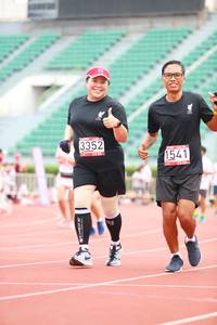 BIB: 3352, 1541
                            <button type="button" onclick="openModal(5899284)" class="btn btn-primary btn-sm float-right btn-popup" data-toggle="modal" data-target=".modal-high-quality">
                        <i class="fas fa-shopping-cart"></i> Add to Cart
                    </button>
                                            <button type="button" onclick="isThisMe(5899284, true)" class="btn btn-success btn-sm float-right btn-popup btn-isme hidden" data-toggle="tooltip" data-placement="bottom" title="นี่คือรูปของคุณใช่ไหม คลิกที่นี่เพื่อเอาเข้าอัลบั้ม">
                        <i class="fas fa-plus"></i> Add to album
                    </button>
                    <button type="button" onclick="isThisMe(5899284, false)" class="btn btn-warning btn-sm float-right btn-popup btn-isnotme hidden">
                        <i class="fas fa-ban"></i> Remove from album
                    </button>