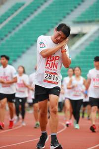 BIB: 2019, 2816
                            <button type="button" onclick="openModal(5890972)" class="btn btn-primary btn-sm float-right btn-popup" data-toggle="modal" data-target=".modal-high-quality">
                        <i class="fas fa-shopping-cart"></i> Add to Cart
                    </button>
                                            <button type="button" onclick="isThisMe(5890972, true)" class="btn btn-success btn-sm float-right btn-popup btn-isme hidden" data-toggle="tooltip" data-placement="bottom" title="นี่คือรูปของคุณใช่ไหม คลิกที่นี่เพื่อเอาเข้าอัลบั้ม">
                        <i class="fas fa-plus"></i> Add to album
                    </button>
                    <button type="button" onclick="isThisMe(5890972, false)" class="btn btn-warning btn-sm float-right btn-popup btn-isnotme hidden">
                        <i class="fas fa-ban"></i> Remove from album
                    </button>