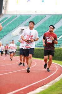 BIB: 3928, 5520, 
                            <button type="button" onclick="openModal(5895339)" class="btn btn-primary btn-sm float-right btn-popup" data-toggle="modal" data-target=".modal-high-quality">
                        <i class="fas fa-shopping-cart"></i> Add to Cart
                    </button>
                                            <button type="button" onclick="isThisMe(5895339, true)" class="btn btn-success btn-sm float-right btn-popup btn-isme hidden" data-toggle="tooltip" data-placement="bottom" title="นี่คือรูปของคุณใช่ไหม คลิกที่นี่เพื่อเอาเข้าอัลบั้ม">
                        <i class="fas fa-plus"></i> Add to album
                    </button>
                    <button type="button" onclick="isThisMe(5895339, false)" class="btn btn-warning btn-sm float-right btn-popup btn-isnotme hidden">
                        <i class="fas fa-ban"></i> Remove from album
                    </button>