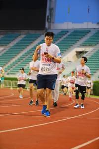 BIB: 8575, 3914
                            <button type="button" onclick="openModal(5880168)" class="btn btn-primary btn-sm float-right btn-popup" data-toggle="modal" data-target=".modal-high-quality">
                        <i class="fas fa-shopping-cart"></i> Add to Cart
                    </button>
                                            <button type="button" onclick="isThisMe(5880168, true)" class="btn btn-success btn-sm float-right btn-popup btn-isme hidden" data-toggle="tooltip" data-placement="bottom" title="นี่คือรูปของคุณใช่ไหม คลิกที่นี่เพื่อเอาเข้าอัลบั้ม">
                        <i class="fas fa-plus"></i> Add to album
                    </button>
                    <button type="button" onclick="isThisMe(5880168, false)" class="btn btn-warning btn-sm float-right btn-popup btn-isnotme hidden">
                        <i class="fas fa-ban"></i> Remove from album
                    </button>