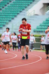 BIB: 1480
                            <button type="button" onclick="openModal(5885453)" class="btn btn-primary btn-sm float-right btn-popup" data-toggle="modal" data-target=".modal-high-quality">
                        <i class="fas fa-shopping-cart"></i> Add to Cart
                    </button>
                                            <button type="button" onclick="isThisMe(5885453, true)" class="btn btn-success btn-sm float-right btn-popup btn-isme hidden" data-toggle="tooltip" data-placement="bottom" title="นี่คือรูปของคุณใช่ไหม คลิกที่นี่เพื่อเอาเข้าอัลบั้ม">
                        <i class="fas fa-plus"></i> Add to album
                    </button>
                    <button type="button" onclick="isThisMe(5885453, false)" class="btn btn-warning btn-sm float-right btn-popup btn-isnotme hidden">
                        <i class="fas fa-ban"></i> Remove from album
                    </button>