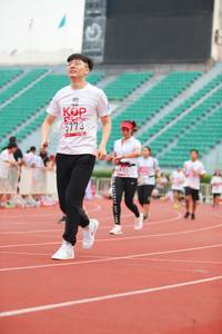 BIB: 5773
                            <button type="button" onclick="openModal(5889780)" class="btn btn-primary btn-sm float-right btn-popup" data-toggle="modal" data-target=".modal-high-quality">
                        <i class="fas fa-shopping-cart"></i> Add to Cart
                    </button>
                                            <button type="button" onclick="isThisMe(5889780, true)" class="btn btn-success btn-sm float-right btn-popup btn-isme hidden" data-toggle="tooltip" data-placement="bottom" title="นี่คือรูปของคุณใช่ไหม คลิกที่นี่เพื่อเอาเข้าอัลบั้ม">
                        <i class="fas fa-plus"></i> Add to album
                    </button>
                    <button type="button" onclick="isThisMe(5889780, false)" class="btn btn-warning btn-sm float-right btn-popup btn-isnotme hidden">
                        <i class="fas fa-ban"></i> Remove from album
                    </button>