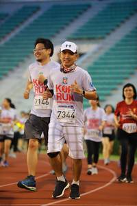 BIB: 7146, 200, 7344, 6770
                            <button type="button" onclick="openModal(5881617)" class="btn btn-primary btn-sm float-right btn-popup" data-toggle="modal" data-target=".modal-high-quality">
                        <i class="fas fa-shopping-cart"></i> Add to Cart
                    </button>
                                            <button type="button" onclick="isThisMe(5881617, true)" class="btn btn-success btn-sm float-right btn-popup btn-isme hidden" data-toggle="tooltip" data-placement="bottom" title="นี่คือรูปของคุณใช่ไหม คลิกที่นี่เพื่อเอาเข้าอัลบั้ม">
                        <i class="fas fa-plus"></i> Add to album
                    </button>
                    <button type="button" onclick="isThisMe(5881617, false)" class="btn btn-warning btn-sm float-right btn-popup btn-isnotme hidden">
                        <i class="fas fa-ban"></i> Remove from album
                    </button>