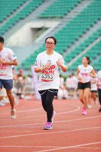 BIB: 325, 4353
                            <button type="button" onclick="openModal(5898830)" class="btn btn-primary btn-sm float-right btn-popup" data-toggle="modal" data-target=".modal-high-quality">
                        <i class="fas fa-shopping-cart"></i> Add to Cart
                    </button>
                                            <button type="button" onclick="isThisMe(5898830, true)" class="btn btn-success btn-sm float-right btn-popup btn-isme hidden" data-toggle="tooltip" data-placement="bottom" title="นี่คือรูปของคุณใช่ไหม คลิกที่นี่เพื่อเอาเข้าอัลบั้ม">
                        <i class="fas fa-plus"></i> Add to album
                    </button>
                    <button type="button" onclick="isThisMe(5898830, false)" class="btn btn-warning btn-sm float-right btn-popup btn-isnotme hidden">
                        <i class="fas fa-ban"></i> Remove from album
                    </button>