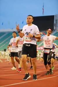 BIB: 2478, 1447, 855, 133
                            <button type="button" onclick="openModal(5882187)" class="btn btn-primary btn-sm float-right btn-popup" data-toggle="modal" data-target=".modal-high-quality">
                        <i class="fas fa-shopping-cart"></i> Add to Cart
                    </button>
                                            <button type="button" onclick="isThisMe(5882187, true)" class="btn btn-success btn-sm float-right btn-popup btn-isme hidden" data-toggle="tooltip" data-placement="bottom" title="นี่คือรูปของคุณใช่ไหม คลิกที่นี่เพื่อเอาเข้าอัลบั้ม">
                        <i class="fas fa-plus"></i> Add to album
                    </button>
                    <button type="button" onclick="isThisMe(5882187, false)" class="btn btn-warning btn-sm float-right btn-popup btn-isnotme hidden">
                        <i class="fas fa-ban"></i> Remove from album
                    </button>