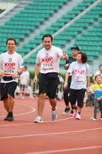 BIB: 2998, 4086
                            <button type="button" onclick="openModal(5894251)" class="btn btn-primary btn-sm float-right btn-popup" data-toggle="modal" data-target=".modal-high-quality">
                        <i class="fas fa-shopping-cart"></i> Add to Cart
                    </button>
                                            <button type="button" onclick="isThisMe(5894251, true)" class="btn btn-success btn-sm float-right btn-popup btn-isme hidden" data-toggle="tooltip" data-placement="bottom" title="นี่คือรูปของคุณใช่ไหม คลิกที่นี่เพื่อเอาเข้าอัลบั้ม">
                        <i class="fas fa-plus"></i> Add to album
                    </button>
                    <button type="button" onclick="isThisMe(5894251, false)" class="btn btn-warning btn-sm float-right btn-popup btn-isnotme hidden">
                        <i class="fas fa-ban"></i> Remove from album
                    </button>