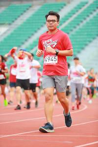 BIB: 4945
                            <button type="button" onclick="openModal(5888440)" class="btn btn-primary btn-sm float-right btn-popup" data-toggle="modal" data-target=".modal-high-quality">
                        <i class="fas fa-shopping-cart"></i> Add to Cart
                    </button>
                                            <button type="button" onclick="isThisMe(5888440, true)" class="btn btn-success btn-sm float-right btn-popup btn-isme hidden" data-toggle="tooltip" data-placement="bottom" title="นี่คือรูปของคุณใช่ไหม คลิกที่นี่เพื่อเอาเข้าอัลบั้ม">
                        <i class="fas fa-plus"></i> Add to album
                    </button>
                    <button type="button" onclick="isThisMe(5888440, false)" class="btn btn-warning btn-sm float-right btn-popup btn-isnotme hidden">
                        <i class="fas fa-ban"></i> Remove from album
                    </button>