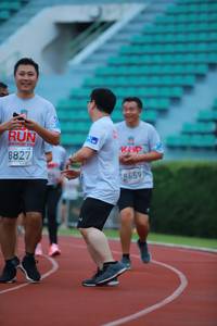 BIB: 8827, 8659
                            <button type="button" onclick="openModal(5883049)" class="btn btn-primary btn-sm float-right btn-popup" data-toggle="modal" data-target=".modal-high-quality">
                        <i class="fas fa-shopping-cart"></i> Add to Cart
                    </button>
                                            <button type="button" onclick="isThisMe(5883049, true)" class="btn btn-success btn-sm float-right btn-popup btn-isme hidden" data-toggle="tooltip" data-placement="bottom" title="นี่คือรูปของคุณใช่ไหม คลิกที่นี่เพื่อเอาเข้าอัลบั้ม">
                        <i class="fas fa-plus"></i> Add to album
                    </button>
                    <button type="button" onclick="isThisMe(5883049, false)" class="btn btn-warning btn-sm float-right btn-popup btn-isnotme hidden">
                        <i class="fas fa-ban"></i> Remove from album
                    </button>