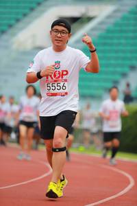 BIB: 5556
                            <button type="button" onclick="openModal(5886450)" class="btn btn-primary btn-sm float-right btn-popup" data-toggle="modal" data-target=".modal-high-quality">
                        <i class="fas fa-shopping-cart"></i> Add to Cart
                    </button>
                                            <button type="button" onclick="isThisMe(5886450, true)" class="btn btn-success btn-sm float-right btn-popup btn-isme hidden" data-toggle="tooltip" data-placement="bottom" title="นี่คือรูปของคุณใช่ไหม คลิกที่นี่เพื่อเอาเข้าอัลบั้ม">
                        <i class="fas fa-plus"></i> Add to album
                    </button>
                    <button type="button" onclick="isThisMe(5886450, false)" class="btn btn-warning btn-sm float-right btn-popup btn-isnotme hidden">
                        <i class="fas fa-ban"></i> Remove from album
                    </button>