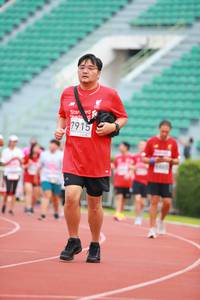 BIB: 7915
                            <button type="button" onclick="openModal(5886857)" class="btn btn-primary btn-sm float-right btn-popup" data-toggle="modal" data-target=".modal-high-quality">
                        <i class="fas fa-shopping-cart"></i> Add to Cart
                    </button>
                                            <button type="button" onclick="isThisMe(5886857, true)" class="btn btn-success btn-sm float-right btn-popup btn-isme hidden" data-toggle="tooltip" data-placement="bottom" title="นี่คือรูปของคุณใช่ไหม คลิกที่นี่เพื่อเอาเข้าอัลบั้ม">
                        <i class="fas fa-plus"></i> Add to album
                    </button>
                    <button type="button" onclick="isThisMe(5886857, false)" class="btn btn-warning btn-sm float-right btn-popup btn-isnotme hidden">
                        <i class="fas fa-ban"></i> Remove from album
                    </button>