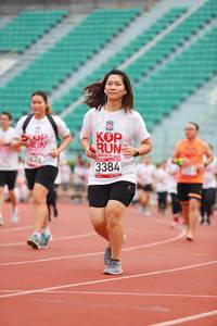 BIB: 1676, 201, 3384
                            <button type="button" onclick="openModal(5887326)" class="btn btn-primary btn-sm float-right btn-popup" data-toggle="modal" data-target=".modal-high-quality">
                        <i class="fas fa-shopping-cart"></i> Add to Cart
                    </button>
                                            <button type="button" onclick="isThisMe(5887326, true)" class="btn btn-success btn-sm float-right btn-popup btn-isme hidden" data-toggle="tooltip" data-placement="bottom" title="นี่คือรูปของคุณใช่ไหม คลิกที่นี่เพื่อเอาเข้าอัลบั้ม">
                        <i class="fas fa-plus"></i> Add to album
                    </button>
                    <button type="button" onclick="isThisMe(5887326, false)" class="btn btn-warning btn-sm float-right btn-popup btn-isnotme hidden">
                        <i class="fas fa-ban"></i> Remove from album
                    </button>