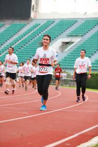 BIB: 451, 3772
                            <button type="button" onclick="openModal(5898051)" class="btn btn-primary btn-sm float-right btn-popup" data-toggle="modal" data-target=".modal-high-quality">
                        <i class="fas fa-shopping-cart"></i> Add to Cart
                    </button>
                                            <button type="button" onclick="isThisMe(5898051, true)" class="btn btn-success btn-sm float-right btn-popup btn-isme hidden" data-toggle="tooltip" data-placement="bottom" title="นี่คือรูปของคุณใช่ไหม คลิกที่นี่เพื่อเอาเข้าอัลบั้ม">
                        <i class="fas fa-plus"></i> Add to album
                    </button>
                    <button type="button" onclick="isThisMe(5898051, false)" class="btn btn-warning btn-sm float-right btn-popup btn-isnotme hidden">
                        <i class="fas fa-ban"></i> Remove from album
                    </button>