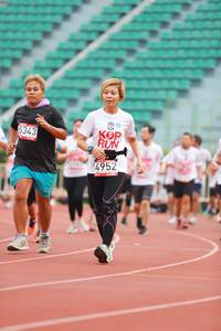 BIB: 5343, 4952
                            <button type="button" onclick="openModal(5898660)" class="btn btn-primary btn-sm float-right btn-popup" data-toggle="modal" data-target=".modal-high-quality">
                        <i class="fas fa-shopping-cart"></i> Add to Cart
                    </button>
                                            <button type="button" onclick="isThisMe(5898660, true)" class="btn btn-success btn-sm float-right btn-popup btn-isme hidden" data-toggle="tooltip" data-placement="bottom" title="นี่คือรูปของคุณใช่ไหม คลิกที่นี่เพื่อเอาเข้าอัลบั้ม">
                        <i class="fas fa-plus"></i> Add to album
                    </button>
                    <button type="button" onclick="isThisMe(5898660, false)" class="btn btn-warning btn-sm float-right btn-popup btn-isnotme hidden">
                        <i class="fas fa-ban"></i> Remove from album
                    </button>