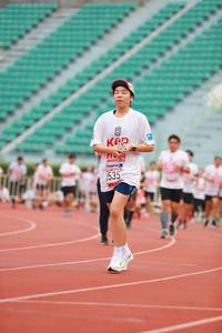 BIB: 535
                            <button type="button" onclick="openModal(5890814)" class="btn btn-primary btn-sm float-right btn-popup" data-toggle="modal" data-target=".modal-high-quality">
                        <i class="fas fa-shopping-cart"></i> Add to Cart
                    </button>
                                            <button type="button" onclick="isThisMe(5890814, true)" class="btn btn-success btn-sm float-right btn-popup btn-isme hidden" data-toggle="tooltip" data-placement="bottom" title="นี่คือรูปของคุณใช่ไหม คลิกที่นี่เพื่อเอาเข้าอัลบั้ม">
                        <i class="fas fa-plus"></i> Add to album
                    </button>
                    <button type="button" onclick="isThisMe(5890814, false)" class="btn btn-warning btn-sm float-right btn-popup btn-isnotme hidden">
                        <i class="fas fa-ban"></i> Remove from album
                    </button>