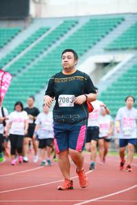 BIB: 7083
                            <button type="button" onclick="openModal(5884580)" class="btn btn-primary btn-sm float-right btn-popup" data-toggle="modal" data-target=".modal-high-quality">
                        <i class="fas fa-shopping-cart"></i> Add to Cart
                    </button>
                                            <button type="button" onclick="isThisMe(5884580, true)" class="btn btn-success btn-sm float-right btn-popup btn-isme hidden" data-toggle="tooltip" data-placement="bottom" title="นี่คือรูปของคุณใช่ไหม คลิกที่นี่เพื่อเอาเข้าอัลบั้ม">
                        <i class="fas fa-plus"></i> Add to album
                    </button>
                    <button type="button" onclick="isThisMe(5884580, false)" class="btn btn-warning btn-sm float-right btn-popup btn-isnotme hidden">
                        <i class="fas fa-ban"></i> Remove from album
                    </button>