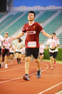 BIB: 4406
                            <button type="button" onclick="openModal(5878976)" class="btn btn-primary btn-sm float-right btn-popup" data-toggle="modal" data-target=".modal-high-quality">
                        <i class="fas fa-shopping-cart"></i> Add to Cart
                    </button>
                                            <button type="button" onclick="isThisMe(5878976, true)" class="btn btn-success btn-sm float-right btn-popup btn-isme hidden" data-toggle="tooltip" data-placement="bottom" title="นี่คือรูปของคุณใช่ไหม คลิกที่นี่เพื่อเอาเข้าอัลบั้ม">
                        <i class="fas fa-plus"></i> Add to album
                    </button>
                    <button type="button" onclick="isThisMe(5878976, false)" class="btn btn-warning btn-sm float-right btn-popup btn-isnotme hidden">
                        <i class="fas fa-ban"></i> Remove from album
                    </button>