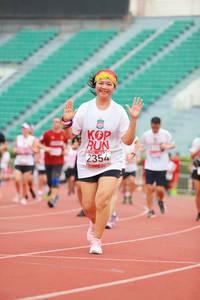 BIB: 2354
                            <button type="button" onclick="openModal(5891560)" class="btn btn-primary btn-sm float-right btn-popup" data-toggle="modal" data-target=".modal-high-quality">
                        <i class="fas fa-shopping-cart"></i> Add to Cart
                    </button>
                                            <button type="button" onclick="isThisMe(5891560, true)" class="btn btn-success btn-sm float-right btn-popup btn-isme hidden" data-toggle="tooltip" data-placement="bottom" title="นี่คือรูปของคุณใช่ไหม คลิกที่นี่เพื่อเอาเข้าอัลบั้ม">
                        <i class="fas fa-plus"></i> Add to album
                    </button>
                    <button type="button" onclick="isThisMe(5891560, false)" class="btn btn-warning btn-sm float-right btn-popup btn-isnotme hidden">
                        <i class="fas fa-ban"></i> Remove from album
                    </button>