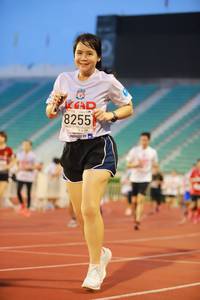 BIB: 8255, 
                            <button type="button" onclick="openModal(5882234)" class="btn btn-primary btn-sm float-right btn-popup" data-toggle="modal" data-target=".modal-high-quality">
                        <i class="fas fa-shopping-cart"></i> Add to Cart
                    </button>
                                            <button type="button" onclick="isThisMe(5882234, true)" class="btn btn-success btn-sm float-right btn-popup btn-isme hidden" data-toggle="tooltip" data-placement="bottom" title="นี่คือรูปของคุณใช่ไหม คลิกที่นี่เพื่อเอาเข้าอัลบั้ม">
                        <i class="fas fa-plus"></i> Add to album
                    </button>
                    <button type="button" onclick="isThisMe(5882234, false)" class="btn btn-warning btn-sm float-right btn-popup btn-isnotme hidden">
                        <i class="fas fa-ban"></i> Remove from album
                    </button>