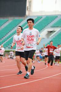 BIB: 201, 1114, 355
                            <button type="button" onclick="openModal(5897780)" class="btn btn-primary btn-sm float-right btn-popup" data-toggle="modal" data-target=".modal-high-quality">
                        <i class="fas fa-shopping-cart"></i> Add to Cart
                    </button>
                                            <button type="button" onclick="isThisMe(5897780, true)" class="btn btn-success btn-sm float-right btn-popup btn-isme hidden" data-toggle="tooltip" data-placement="bottom" title="นี่คือรูปของคุณใช่ไหม คลิกที่นี่เพื่อเอาเข้าอัลบั้ม">
                        <i class="fas fa-plus"></i> Add to album
                    </button>
                    <button type="button" onclick="isThisMe(5897780, false)" class="btn btn-warning btn-sm float-right btn-popup btn-isnotme hidden">
                        <i class="fas fa-ban"></i> Remove from album
                    </button>