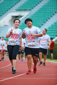 BIB: 201, 7653, 7073
                            <button type="button" onclick="openModal(5884478)" class="btn btn-primary btn-sm float-right btn-popup" data-toggle="modal" data-target=".modal-high-quality">
                        <i class="fas fa-shopping-cart"></i> Add to Cart
                    </button>
                                            <button type="button" onclick="isThisMe(5884478, true)" class="btn btn-success btn-sm float-right btn-popup btn-isme hidden" data-toggle="tooltip" data-placement="bottom" title="นี่คือรูปของคุณใช่ไหม คลิกที่นี่เพื่อเอาเข้าอัลบั้ม">
                        <i class="fas fa-plus"></i> Add to album
                    </button>
                    <button type="button" onclick="isThisMe(5884478, false)" class="btn btn-warning btn-sm float-right btn-popup btn-isnotme hidden">
                        <i class="fas fa-ban"></i> Remove from album
                    </button>