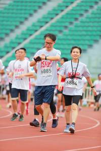 BIB: 860, 6885, 6884
                            <button type="button" onclick="openModal(5888838)" class="btn btn-primary btn-sm float-right btn-popup" data-toggle="modal" data-target=".modal-high-quality">
                        <i class="fas fa-shopping-cart"></i> Add to Cart
                    </button>
                                            <button type="button" onclick="isThisMe(5888838, true)" class="btn btn-success btn-sm float-right btn-popup btn-isme hidden" data-toggle="tooltip" data-placement="bottom" title="นี่คือรูปของคุณใช่ไหม คลิกที่นี่เพื่อเอาเข้าอัลบั้ม">
                        <i class="fas fa-plus"></i> Add to album
                    </button>
                    <button type="button" onclick="isThisMe(5888838, false)" class="btn btn-warning btn-sm float-right btn-popup btn-isnotme hidden">
                        <i class="fas fa-ban"></i> Remove from album
                    </button>