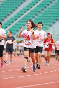 BIB: 2712, 4639
                            <button type="button" onclick="openModal(5898922)" class="btn btn-primary btn-sm float-right btn-popup" data-toggle="modal" data-target=".modal-high-quality">
                        <i class="fas fa-shopping-cart"></i> Add to Cart
                    </button>
                                            <button type="button" onclick="isThisMe(5898922, true)" class="btn btn-success btn-sm float-right btn-popup btn-isme hidden" data-toggle="tooltip" data-placement="bottom" title="นี่คือรูปของคุณใช่ไหม คลิกที่นี่เพื่อเอาเข้าอัลบั้ม">
                        <i class="fas fa-plus"></i> Add to album
                    </button>
                    <button type="button" onclick="isThisMe(5898922, false)" class="btn btn-warning btn-sm float-right btn-popup btn-isnotme hidden">
                        <i class="fas fa-ban"></i> Remove from album
                    </button>