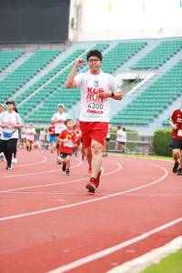 BIB: 4300
                            <button type="button" onclick="openModal(5892414)" class="btn btn-primary btn-sm float-right btn-popup" data-toggle="modal" data-target=".modal-high-quality">
                        <i class="fas fa-shopping-cart"></i> Add to Cart
                    </button>
                                            <button type="button" onclick="isThisMe(5892414, true)" class="btn btn-success btn-sm float-right btn-popup btn-isme hidden" data-toggle="tooltip" data-placement="bottom" title="นี่คือรูปของคุณใช่ไหม คลิกที่นี่เพื่อเอาเข้าอัลบั้ม">
                        <i class="fas fa-plus"></i> Add to album
                    </button>
                    <button type="button" onclick="isThisMe(5892414, false)" class="btn btn-warning btn-sm float-right btn-popup btn-isnotme hidden">
                        <i class="fas fa-ban"></i> Remove from album
                    </button>