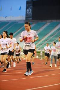 BIB: 266, 8718
                            <button type="button" onclick="openModal(5882095)" class="btn btn-primary btn-sm float-right btn-popup" data-toggle="modal" data-target=".modal-high-quality">
                        <i class="fas fa-shopping-cart"></i> Add to Cart
                    </button>
                                            <button type="button" onclick="isThisMe(5882095, true)" class="btn btn-success btn-sm float-right btn-popup btn-isme hidden" data-toggle="tooltip" data-placement="bottom" title="นี่คือรูปของคุณใช่ไหม คลิกที่นี่เพื่อเอาเข้าอัลบั้ม">
                        <i class="fas fa-plus"></i> Add to album
                    </button>
                    <button type="button" onclick="isThisMe(5882095, false)" class="btn btn-warning btn-sm float-right btn-popup btn-isnotme hidden">
                        <i class="fas fa-ban"></i> Remove from album
                    </button>