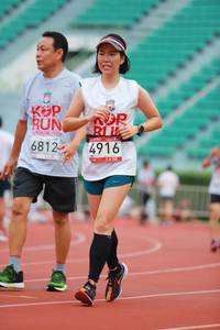 BIB: 4916, 6812
                            <button type="button" onclick="openModal(5885086)" class="btn btn-primary btn-sm float-right btn-popup" data-toggle="modal" data-target=".modal-high-quality">
                        <i class="fas fa-shopping-cart"></i> Add to Cart
                    </button>
                                            <button type="button" onclick="isThisMe(5885086, true)" class="btn btn-success btn-sm float-right btn-popup btn-isme hidden" data-toggle="tooltip" data-placement="bottom" title="นี่คือรูปของคุณใช่ไหม คลิกที่นี่เพื่อเอาเข้าอัลบั้ม">
                        <i class="fas fa-plus"></i> Add to album
                    </button>
                    <button type="button" onclick="isThisMe(5885086, false)" class="btn btn-warning btn-sm float-right btn-popup btn-isnotme hidden">
                        <i class="fas fa-ban"></i> Remove from album
                    </button>