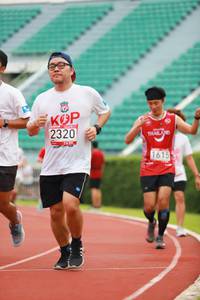 BIB: 2320, 1615
                            <button type="button" onclick="openModal(5891135)" class="btn btn-primary btn-sm float-right btn-popup" data-toggle="modal" data-target=".modal-high-quality">
                        <i class="fas fa-shopping-cart"></i> Add to Cart
                    </button>
                                            <button type="button" onclick="isThisMe(5891135, true)" class="btn btn-success btn-sm float-right btn-popup btn-isme hidden" data-toggle="tooltip" data-placement="bottom" title="นี่คือรูปของคุณใช่ไหม คลิกที่นี่เพื่อเอาเข้าอัลบั้ม">
                        <i class="fas fa-plus"></i> Add to album
                    </button>
                    <button type="button" onclick="isThisMe(5891135, false)" class="btn btn-warning btn-sm float-right btn-popup btn-isnotme hidden">
                        <i class="fas fa-ban"></i> Remove from album
                    </button>