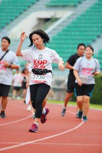 BIB: 576, 3730
                            <button type="button" onclick="openModal(5886586)" class="btn btn-primary btn-sm float-right btn-popup" data-toggle="modal" data-target=".modal-high-quality">
                        <i class="fas fa-shopping-cart"></i> Add to Cart
                    </button>
                                            <button type="button" onclick="isThisMe(5886586, true)" class="btn btn-success btn-sm float-right btn-popup btn-isme hidden" data-toggle="tooltip" data-placement="bottom" title="นี่คือรูปของคุณใช่ไหม คลิกที่นี่เพื่อเอาเข้าอัลบั้ม">
                        <i class="fas fa-plus"></i> Add to album
                    </button>
                    <button type="button" onclick="isThisMe(5886586, false)" class="btn btn-warning btn-sm float-right btn-popup btn-isnotme hidden">
                        <i class="fas fa-ban"></i> Remove from album
                    </button>