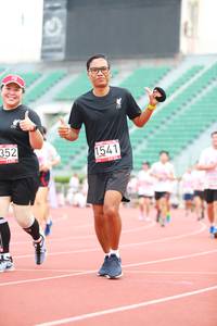 BIB: 352, 1541
                            <button type="button" onclick="openModal(5887060)" class="btn btn-primary btn-sm float-right btn-popup" data-toggle="modal" data-target=".modal-high-quality">
                        <i class="fas fa-shopping-cart"></i> Add to Cart
                    </button>
                                            <button type="button" onclick="isThisMe(5887060, true)" class="btn btn-success btn-sm float-right btn-popup btn-isme hidden" data-toggle="tooltip" data-placement="bottom" title="นี่คือรูปของคุณใช่ไหม คลิกที่นี่เพื่อเอาเข้าอัลบั้ม">
                        <i class="fas fa-plus"></i> Add to album
                    </button>
                    <button type="button" onclick="isThisMe(5887060, false)" class="btn btn-warning btn-sm float-right btn-popup btn-isnotme hidden">
                        <i class="fas fa-ban"></i> Remove from album
                    </button>