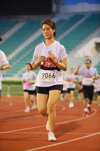 BIB: 9066
                            <button type="button" onclick="openModal(5879427)" class="btn btn-primary btn-sm float-right btn-popup" data-toggle="modal" data-target=".modal-high-quality">
                        <i class="fas fa-shopping-cart"></i> Add to Cart
                    </button>
                                            <button type="button" onclick="isThisMe(5879427, true)" class="btn btn-success btn-sm float-right btn-popup btn-isme hidden" data-toggle="tooltip" data-placement="bottom" title="นี่คือรูปของคุณใช่ไหม คลิกที่นี่เพื่อเอาเข้าอัลบั้ม">
                        <i class="fas fa-plus"></i> Add to album
                    </button>
                    <button type="button" onclick="isThisMe(5879427, false)" class="btn btn-warning btn-sm float-right btn-popup btn-isnotme hidden">
                        <i class="fas fa-ban"></i> Remove from album
                    </button>