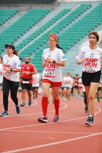 BIB: 2286, 3941, 3960
                            <button type="button" onclick="openModal(5898250)" class="btn btn-primary btn-sm float-right btn-popup" data-toggle="modal" data-target=".modal-high-quality">
                        <i class="fas fa-shopping-cart"></i> Add to Cart
                    </button>
                                            <button type="button" onclick="isThisMe(5898250, true)" class="btn btn-success btn-sm float-right btn-popup btn-isme hidden" data-toggle="tooltip" data-placement="bottom" title="นี่คือรูปของคุณใช่ไหม คลิกที่นี่เพื่อเอาเข้าอัลบั้ม">
                        <i class="fas fa-plus"></i> Add to album
                    </button>
                    <button type="button" onclick="isThisMe(5898250, false)" class="btn btn-warning btn-sm float-right btn-popup btn-isnotme hidden">
                        <i class="fas fa-ban"></i> Remove from album
                    </button>