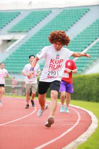 BIB: 2901, 
                            <button type="button" onclick="openModal(5891215)" class="btn btn-primary btn-sm float-right btn-popup" data-toggle="modal" data-target=".modal-high-quality">
                        <i class="fas fa-shopping-cart"></i> Add to Cart
                    </button>
                                            <button type="button" onclick="isThisMe(5891215, true)" class="btn btn-success btn-sm float-right btn-popup btn-isme hidden" data-toggle="tooltip" data-placement="bottom" title="นี่คือรูปของคุณใช่ไหม คลิกที่นี่เพื่อเอาเข้าอัลบั้ม">
                        <i class="fas fa-plus"></i> Add to album
                    </button>
                    <button type="button" onclick="isThisMe(5891215, false)" class="btn btn-warning btn-sm float-right btn-popup btn-isnotme hidden">
                        <i class="fas fa-ban"></i> Remove from album
                    </button>