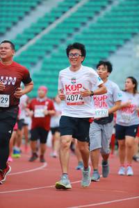 BIB: 4074, 3990
                            <button type="button" onclick="openModal(5884495)" class="btn btn-primary btn-sm float-right btn-popup" data-toggle="modal" data-target=".modal-high-quality">
                        <i class="fas fa-shopping-cart"></i> Add to Cart
                    </button>
                                            <button type="button" onclick="isThisMe(5884495, true)" class="btn btn-success btn-sm float-right btn-popup btn-isme hidden" data-toggle="tooltip" data-placement="bottom" title="นี่คือรูปของคุณใช่ไหม คลิกที่นี่เพื่อเอาเข้าอัลบั้ม">
                        <i class="fas fa-plus"></i> Add to album
                    </button>
                    <button type="button" onclick="isThisMe(5884495, false)" class="btn btn-warning btn-sm float-right btn-popup btn-isnotme hidden">
                        <i class="fas fa-ban"></i> Remove from album
                    </button>