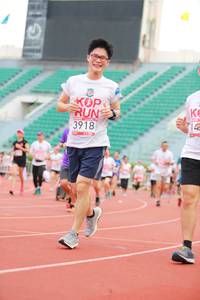 BIB: 3918
                            <button type="button" onclick="openModal(5894401)" class="btn btn-primary btn-sm float-right btn-popup" data-toggle="modal" data-target=".modal-high-quality">
                        <i class="fas fa-shopping-cart"></i> Add to Cart
                    </button>
                                            <button type="button" onclick="isThisMe(5894401, true)" class="btn btn-success btn-sm float-right btn-popup btn-isme hidden" data-toggle="tooltip" data-placement="bottom" title="นี่คือรูปของคุณใช่ไหม คลิกที่นี่เพื่อเอาเข้าอัลบั้ม">
                        <i class="fas fa-plus"></i> Add to album
                    </button>
                    <button type="button" onclick="isThisMe(5894401, false)" class="btn btn-warning btn-sm float-right btn-popup btn-isnotme hidden">
                        <i class="fas fa-ban"></i> Remove from album
                    </button>