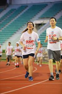 BIB: 405, 4059
                            <button type="button" onclick="openModal(5879270)" class="btn btn-primary btn-sm float-right btn-popup" data-toggle="modal" data-target=".modal-high-quality">
                        <i class="fas fa-shopping-cart"></i> Add to Cart
                    </button>
                                            <button type="button" onclick="isThisMe(5879270, true)" class="btn btn-success btn-sm float-right btn-popup btn-isme hidden" data-toggle="tooltip" data-placement="bottom" title="นี่คือรูปของคุณใช่ไหม คลิกที่นี่เพื่อเอาเข้าอัลบั้ม">
                        <i class="fas fa-plus"></i> Add to album
                    </button>
                    <button type="button" onclick="isThisMe(5879270, false)" class="btn btn-warning btn-sm float-right btn-popup btn-isnotme hidden">
                        <i class="fas fa-ban"></i> Remove from album
                    </button>