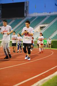 BIB: 3915, 6914
                            <button type="button" onclick="openModal(5880171)" class="btn btn-primary btn-sm float-right btn-popup" data-toggle="modal" data-target=".modal-high-quality">
                        <i class="fas fa-shopping-cart"></i> Add to Cart
                    </button>
                                            <button type="button" onclick="isThisMe(5880171, true)" class="btn btn-success btn-sm float-right btn-popup btn-isme hidden" data-toggle="tooltip" data-placement="bottom" title="นี่คือรูปของคุณใช่ไหม คลิกที่นี่เพื่อเอาเข้าอัลบั้ม">
                        <i class="fas fa-plus"></i> Add to album
                    </button>
                    <button type="button" onclick="isThisMe(5880171, false)" class="btn btn-warning btn-sm float-right btn-popup btn-isnotme hidden">
                        <i class="fas fa-ban"></i> Remove from album
                    </button>