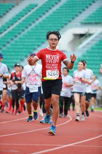 BIB: 3260
                            <button type="button" onclick="openModal(5884539)" class="btn btn-primary btn-sm float-right btn-popup" data-toggle="modal" data-target=".modal-high-quality">
                        <i class="fas fa-shopping-cart"></i> Add to Cart
                    </button>
                                            <button type="button" onclick="isThisMe(5884539, true)" class="btn btn-success btn-sm float-right btn-popup btn-isme hidden" data-toggle="tooltip" data-placement="bottom" title="นี่คือรูปของคุณใช่ไหม คลิกที่นี่เพื่อเอาเข้าอัลบั้ม">
                        <i class="fas fa-plus"></i> Add to album
                    </button>
                    <button type="button" onclick="isThisMe(5884539, false)" class="btn btn-warning btn-sm float-right btn-popup btn-isnotme hidden">
                        <i class="fas fa-ban"></i> Remove from album
                    </button>