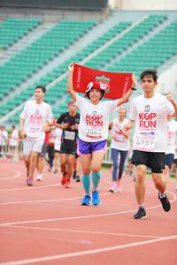 BIB: 3063, 4989, 
                            <button type="button" onclick="openModal(5895598)" class="btn btn-primary btn-sm float-right btn-popup" data-toggle="modal" data-target=".modal-high-quality">
                        <i class="fas fa-shopping-cart"></i> Add to Cart
                    </button>
                                            <button type="button" onclick="isThisMe(5895598, true)" class="btn btn-success btn-sm float-right btn-popup btn-isme hidden" data-toggle="tooltip" data-placement="bottom" title="นี่คือรูปของคุณใช่ไหม คลิกที่นี่เพื่อเอาเข้าอัลบั้ม">
                        <i class="fas fa-plus"></i> Add to album
                    </button>
                    <button type="button" onclick="isThisMe(5895598, false)" class="btn btn-warning btn-sm float-right btn-popup btn-isnotme hidden">
                        <i class="fas fa-ban"></i> Remove from album
                    </button>