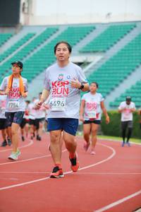 BIB: 201, 6496, 7754
                            <button type="button" onclick="openModal(5884591)" class="btn btn-primary btn-sm float-right btn-popup" data-toggle="modal" data-target=".modal-high-quality">
                        <i class="fas fa-shopping-cart"></i> Add to Cart
                    </button>
                                            <button type="button" onclick="isThisMe(5884591, true)" class="btn btn-success btn-sm float-right btn-popup btn-isme hidden" data-toggle="tooltip" data-placement="bottom" title="นี่คือรูปของคุณใช่ไหม คลิกที่นี่เพื่อเอาเข้าอัลบั้ม">
                        <i class="fas fa-plus"></i> Add to album
                    </button>
                    <button type="button" onclick="isThisMe(5884591, false)" class="btn btn-warning btn-sm float-right btn-popup btn-isnotme hidden">
                        <i class="fas fa-ban"></i> Remove from album
                    </button>