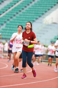 BIB: 1708, 1831
                            <button type="button" onclick="openModal(5887552)" class="btn btn-primary btn-sm float-right btn-popup" data-toggle="modal" data-target=".modal-high-quality">
                        <i class="fas fa-shopping-cart"></i> Add to Cart
                    </button>
                                            <button type="button" onclick="isThisMe(5887552, true)" class="btn btn-success btn-sm float-right btn-popup btn-isme hidden" data-toggle="tooltip" data-placement="bottom" title="นี่คือรูปของคุณใช่ไหม คลิกที่นี่เพื่อเอาเข้าอัลบั้ม">
                        <i class="fas fa-plus"></i> Add to album
                    </button>
                    <button type="button" onclick="isThisMe(5887552, false)" class="btn btn-warning btn-sm float-right btn-popup btn-isnotme hidden">
                        <i class="fas fa-ban"></i> Remove from album
                    </button>