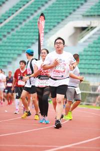 BIB: 3990, 201, 2404
                            <button type="button" onclick="openModal(5893703)" class="btn btn-primary btn-sm float-right btn-popup" data-toggle="modal" data-target=".modal-high-quality">
                        <i class="fas fa-shopping-cart"></i> Add to Cart
                    </button>
                                            <button type="button" onclick="isThisMe(5893703, true)" class="btn btn-success btn-sm float-right btn-popup btn-isme hidden" data-toggle="tooltip" data-placement="bottom" title="นี่คือรูปของคุณใช่ไหม คลิกที่นี่เพื่อเอาเข้าอัลบั้ม">
                        <i class="fas fa-plus"></i> Add to album
                    </button>
                    <button type="button" onclick="isThisMe(5893703, false)" class="btn btn-warning btn-sm float-right btn-popup btn-isnotme hidden">
                        <i class="fas fa-ban"></i> Remove from album
                    </button>